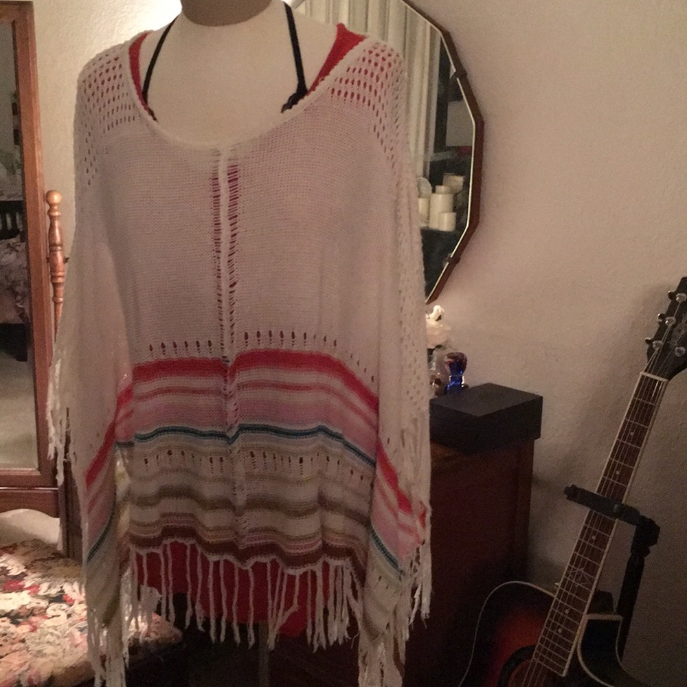 Billabong knit poncho with fringe - Size M/L
